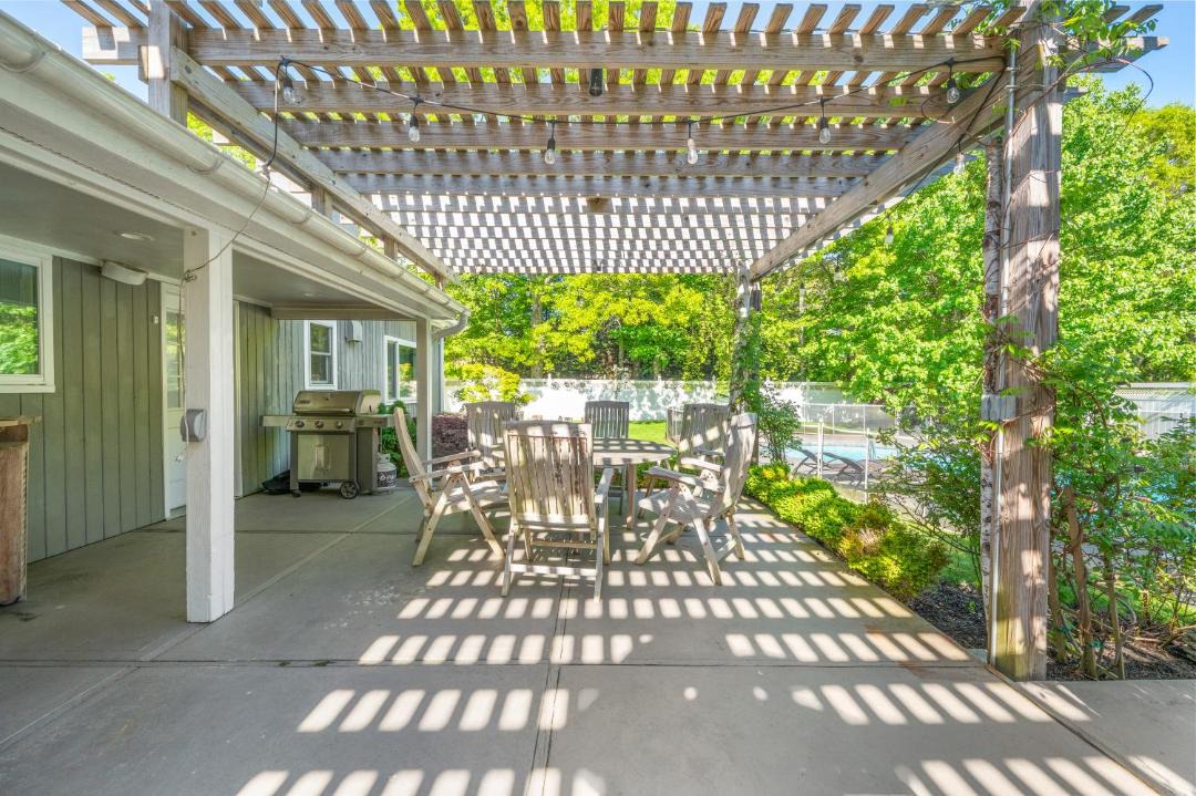 Photo of Patio Balcony in Hampton Bays