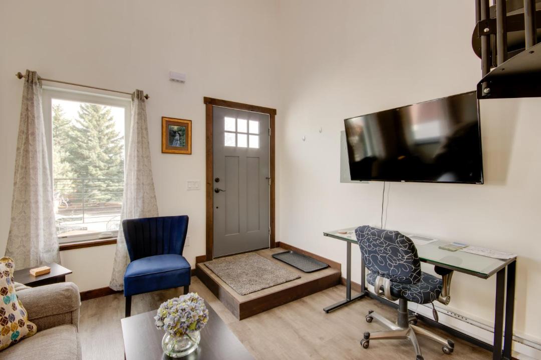 Photo of Livingroom in Livingston