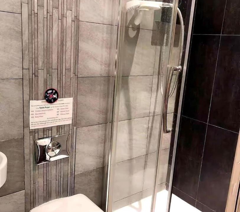 Photo of Bathroom in Chinatown