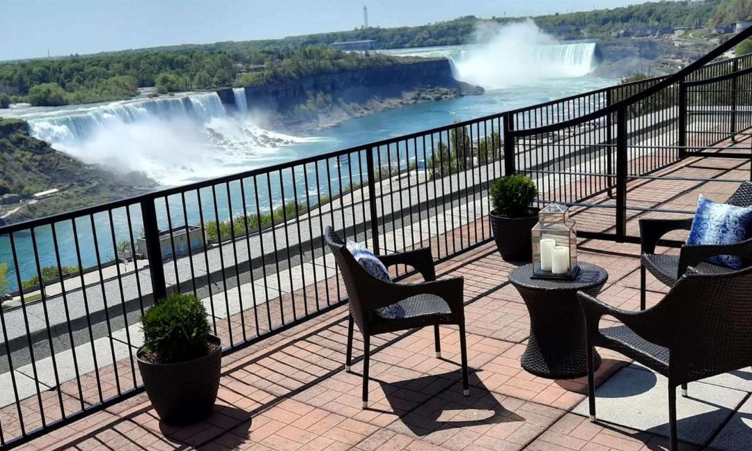 Photo of Patio Balcony in Niagara Falls