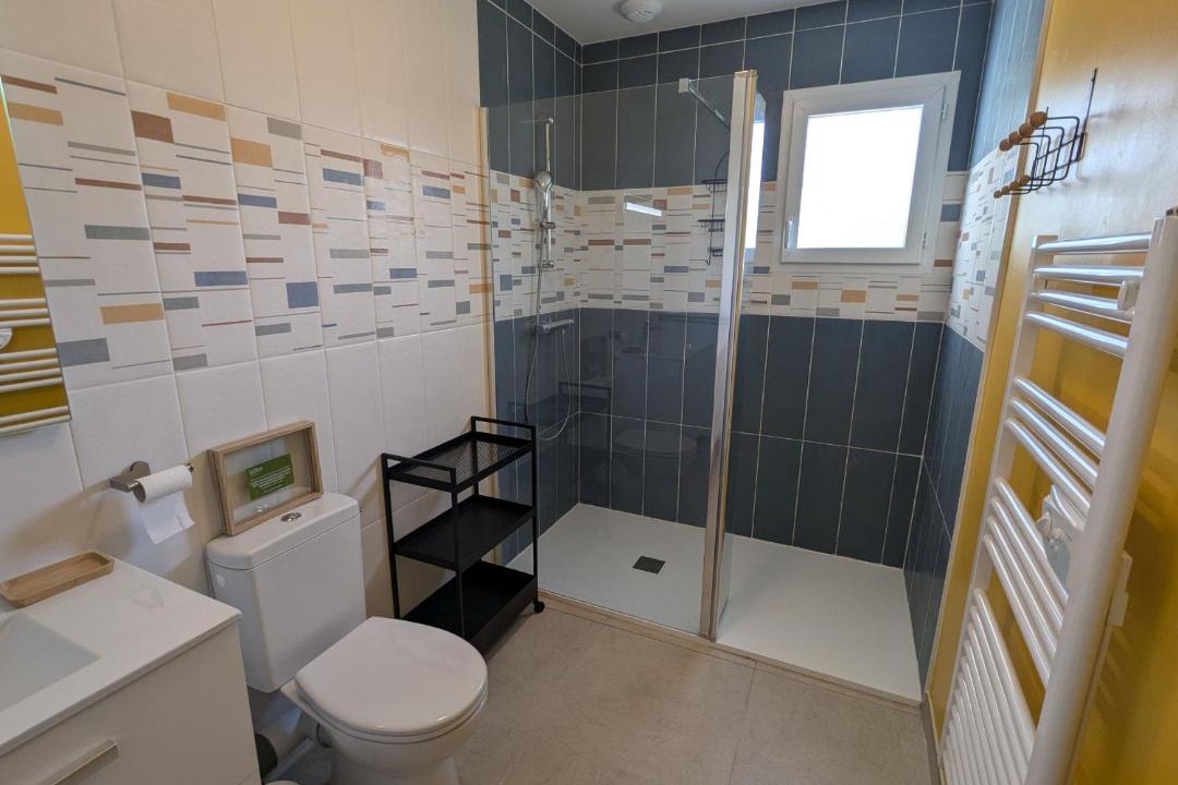 Photo of Bathroom in Ligny-le-Ribault