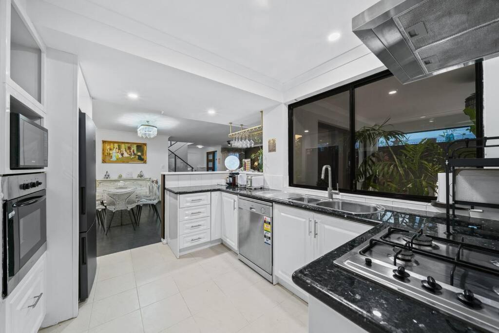 Photo of Kitchen in Victoria Park