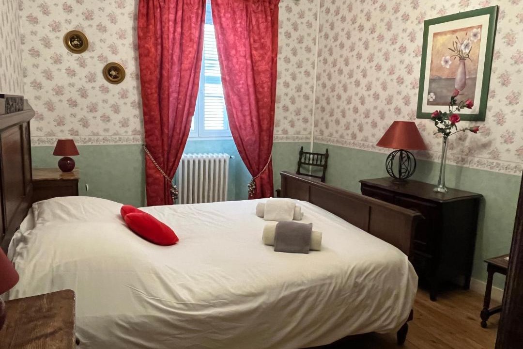 Photo of Bedroom in Mesnac
