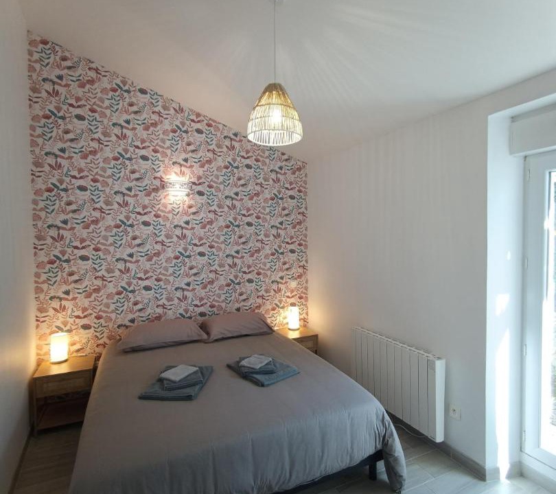 Photo of Bedroom in LʼIle-dʼOlonne