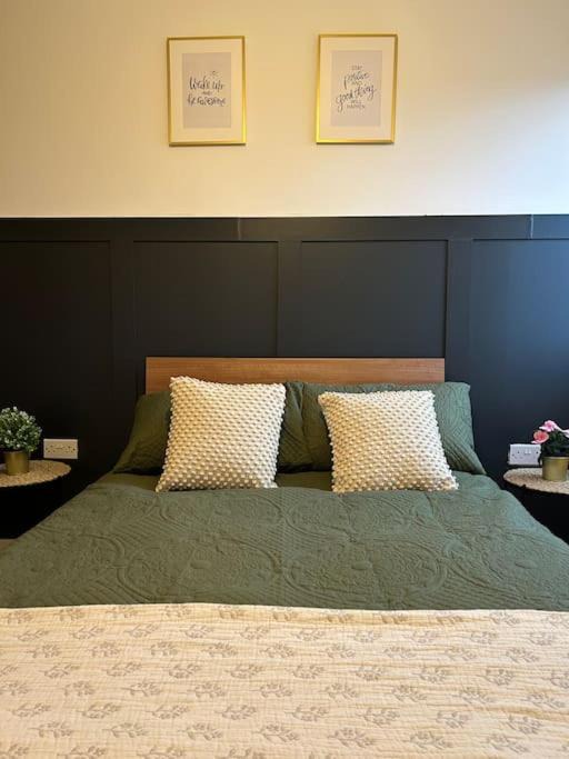 Photo of Bedroom in Island Gardens