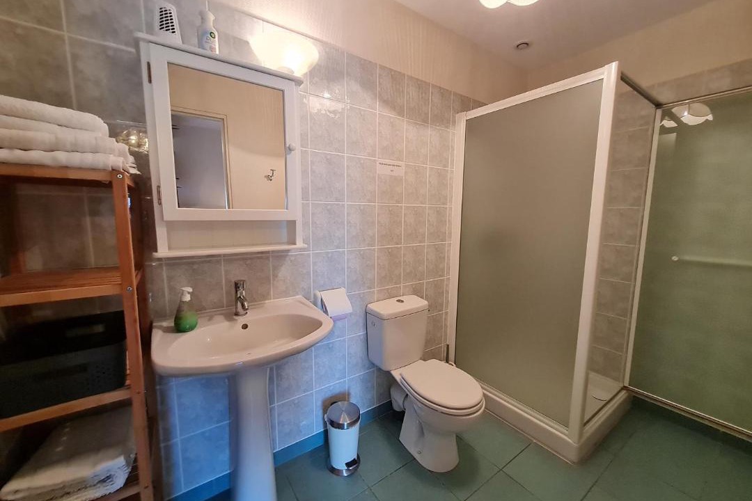 Photo of Bathroom in Cravant