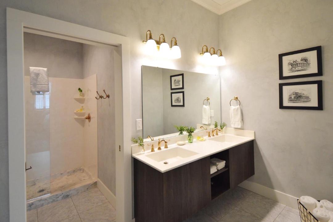 Photo of Bathroom in Ste Genevieve