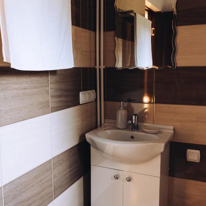 Photo of Bathroom in Comiat