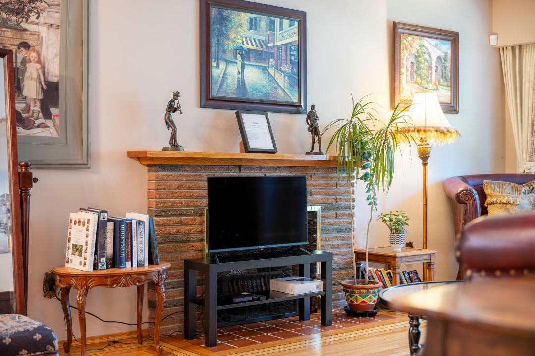 Photo of Livingroom in Fraserview