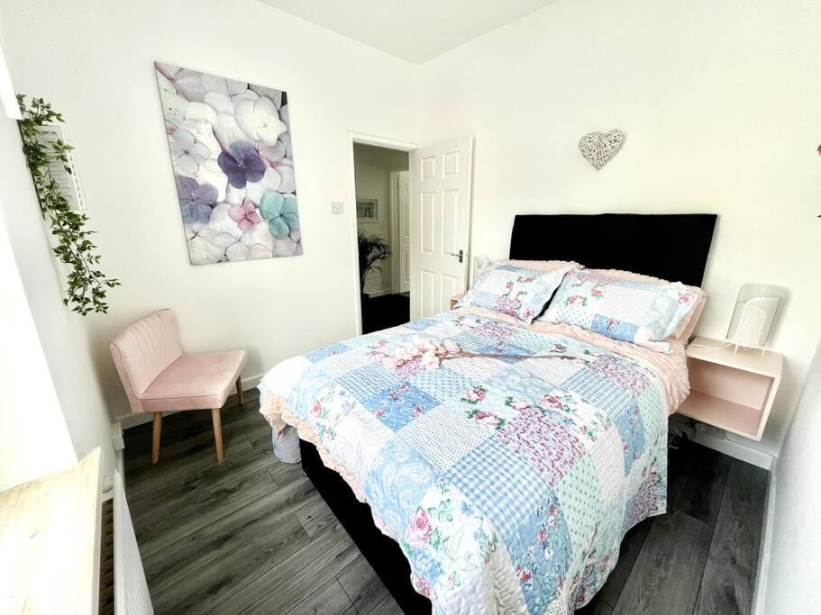 Photo of Bedroom in Barry