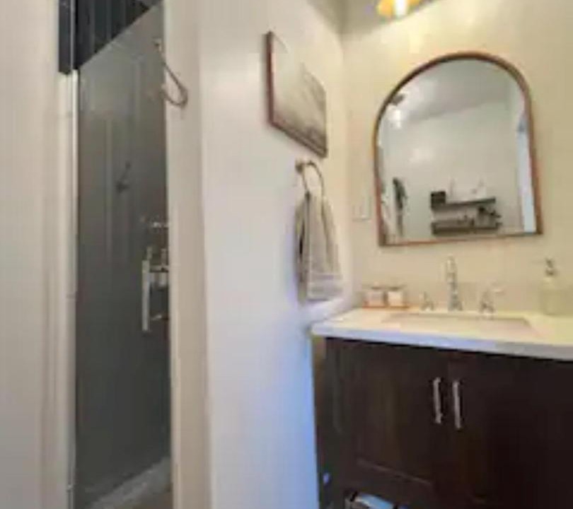 Photo of Bathroom in Logan