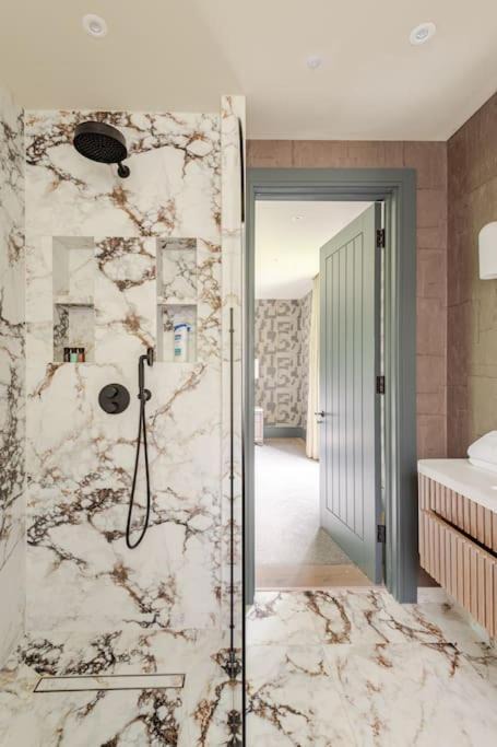 Photo of Bathroom in Lechlade
