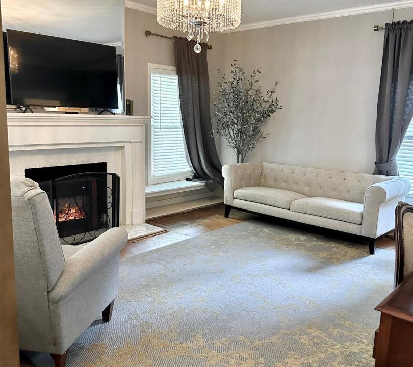 Photo of Livingroom in Mount Pleasant