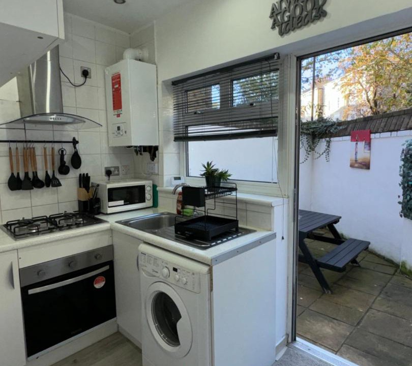 Photo of Kitchen in Cantelowes