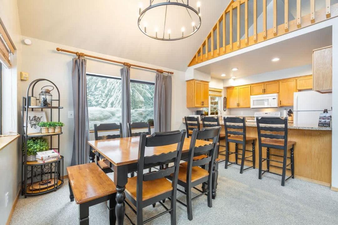 Photo of Kitchen in Snoqualmie Pass