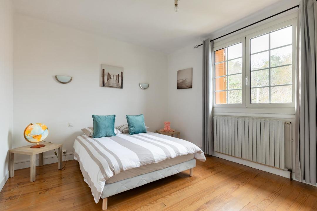 Photo of Bedroom in Pamiers
