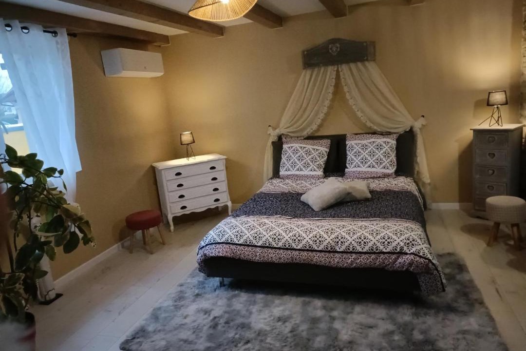 Photo of Bedroom in Montreux-Chateau