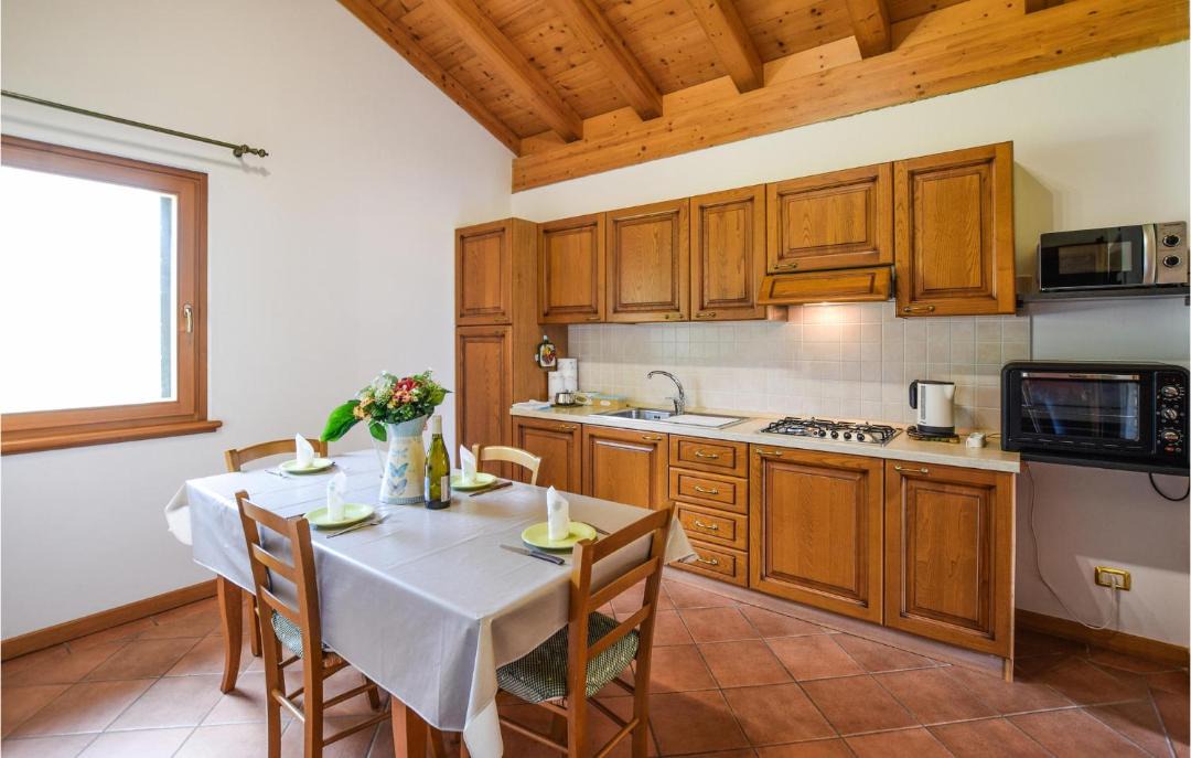 Photo of Kitchen in Lamon