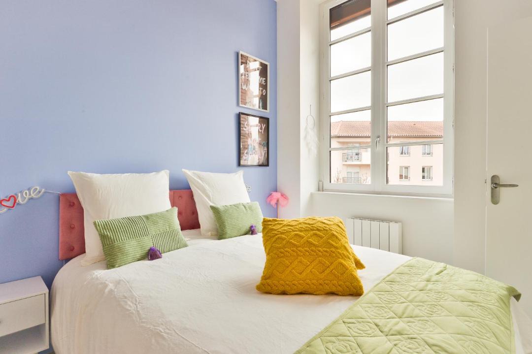 Photo of Bedroom in 9th Arrondissement