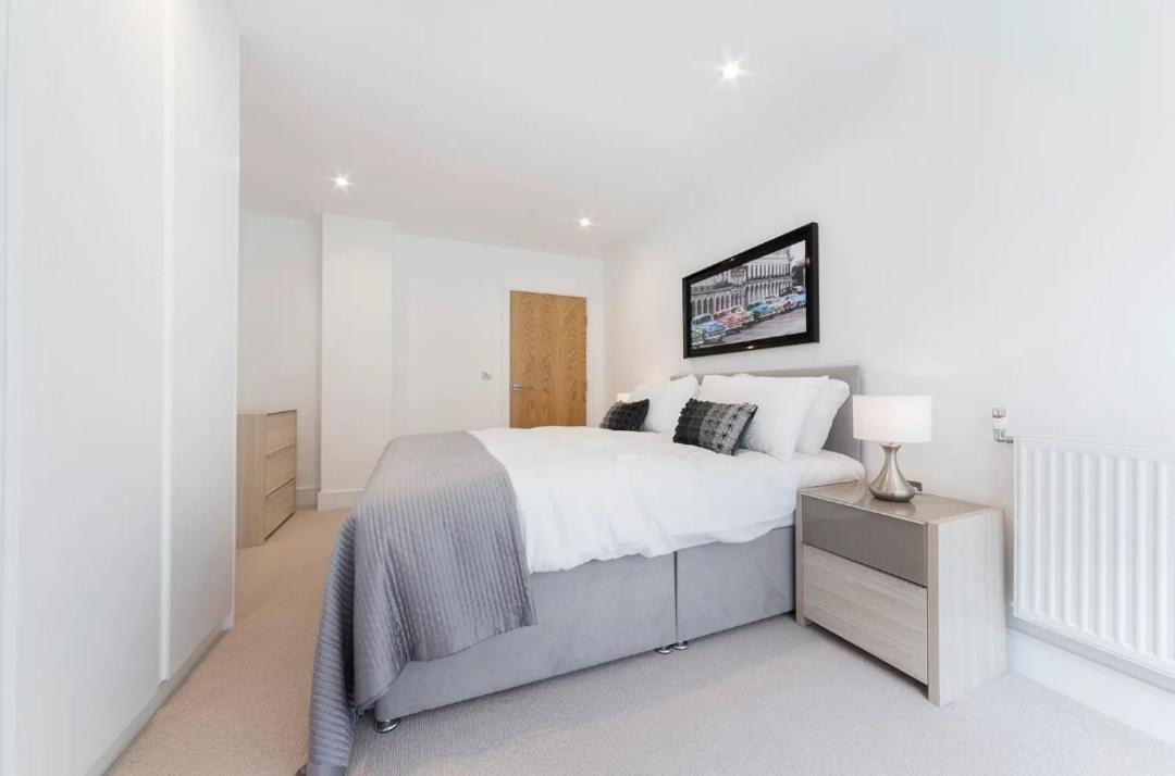 Photo of Bedroom in Island Gardens