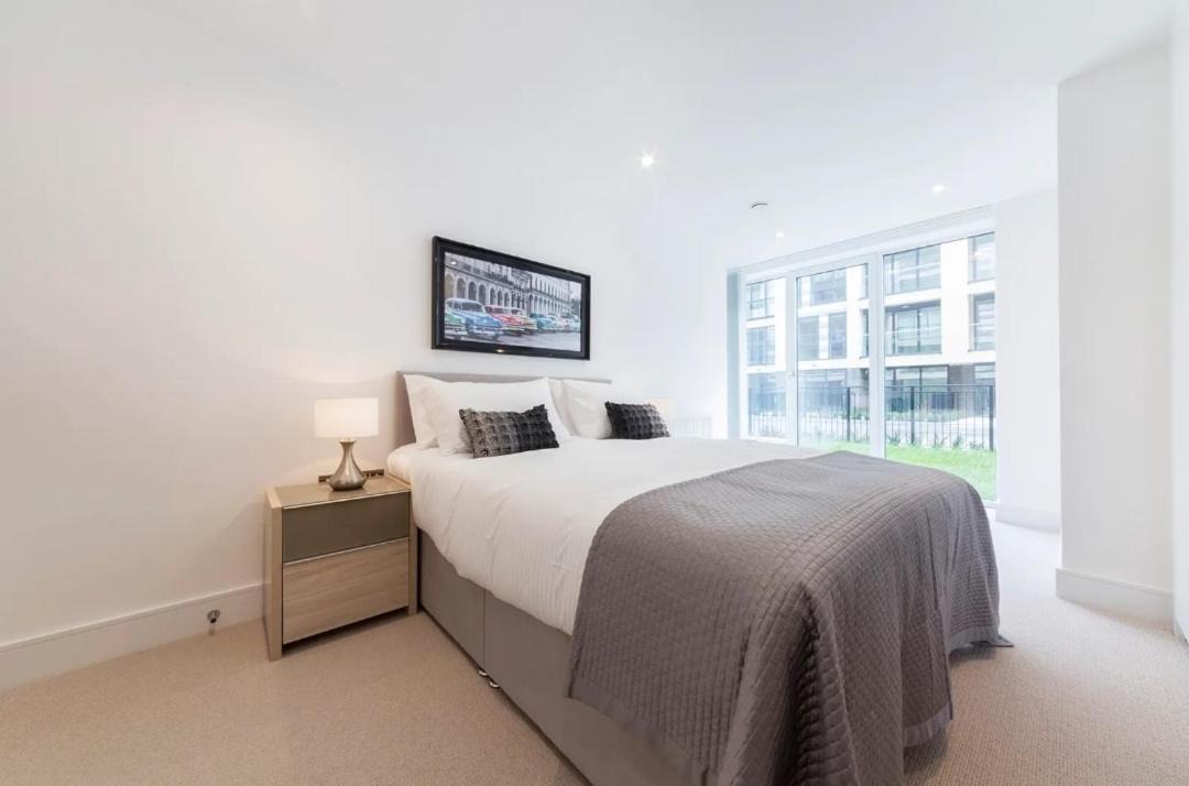 Photo of Bedroom in Island Gardens