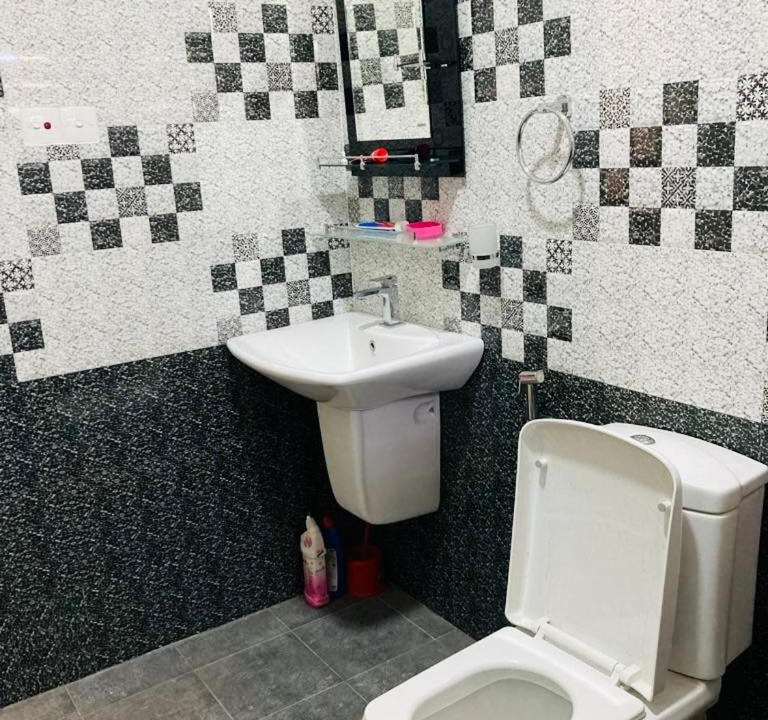 Photo of Bathroom in Gintota