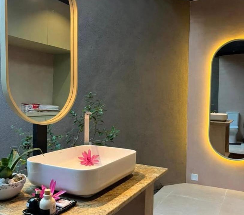 Photo of Bathroom in Kataragama