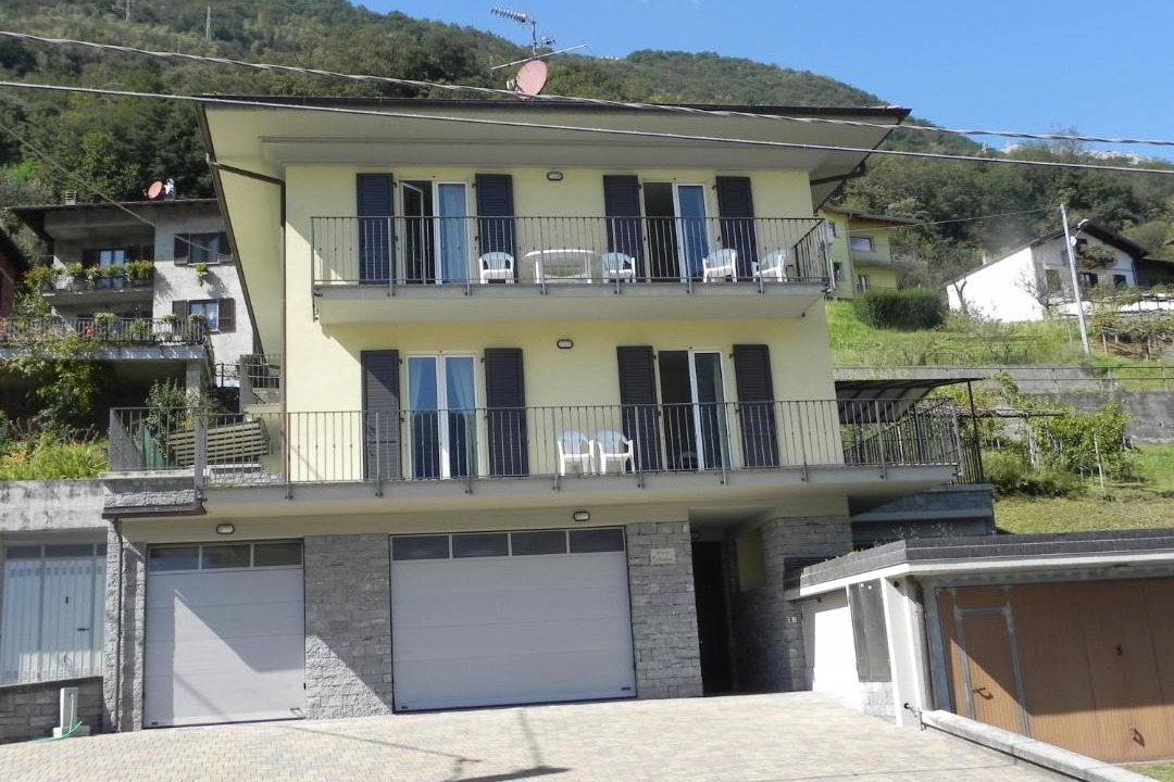 Photo of Buildings in Dascio