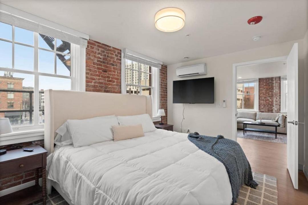 Photo of Bedroom in Riverside