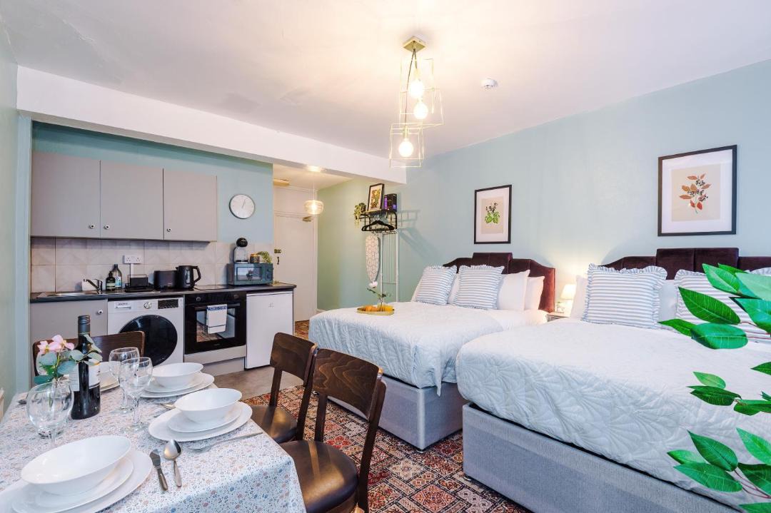 Photo of Bedroom in Leamington Spa