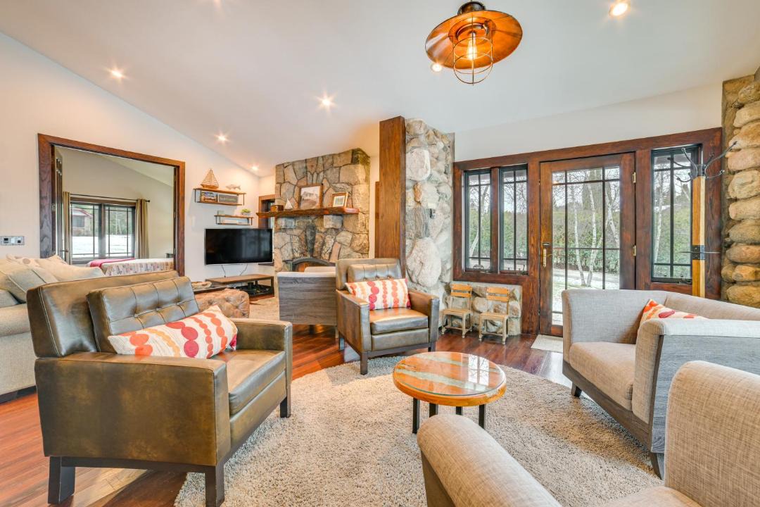 Photo of Livingroom in Charlevoix