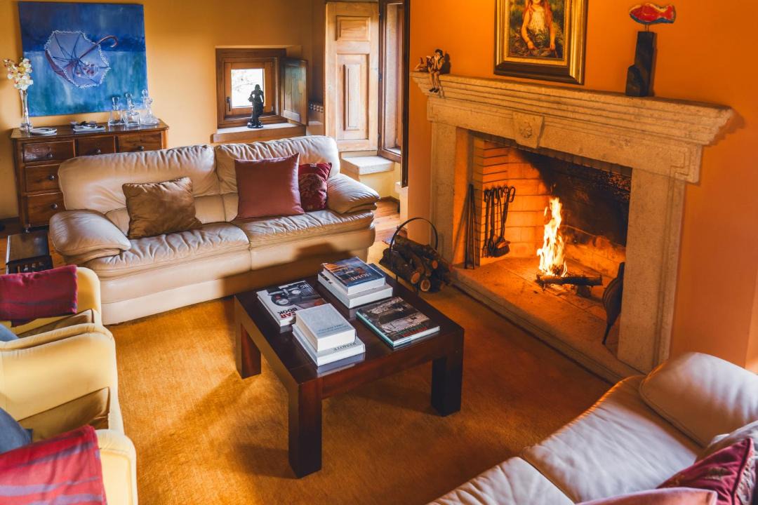 Photo of Livingroom in Reveladas