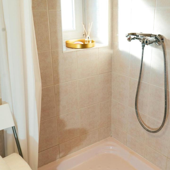 Photo of Bathroom in Agard