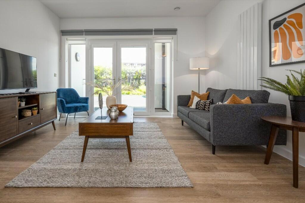Photo of Livingroom in Walton-on-Thames
