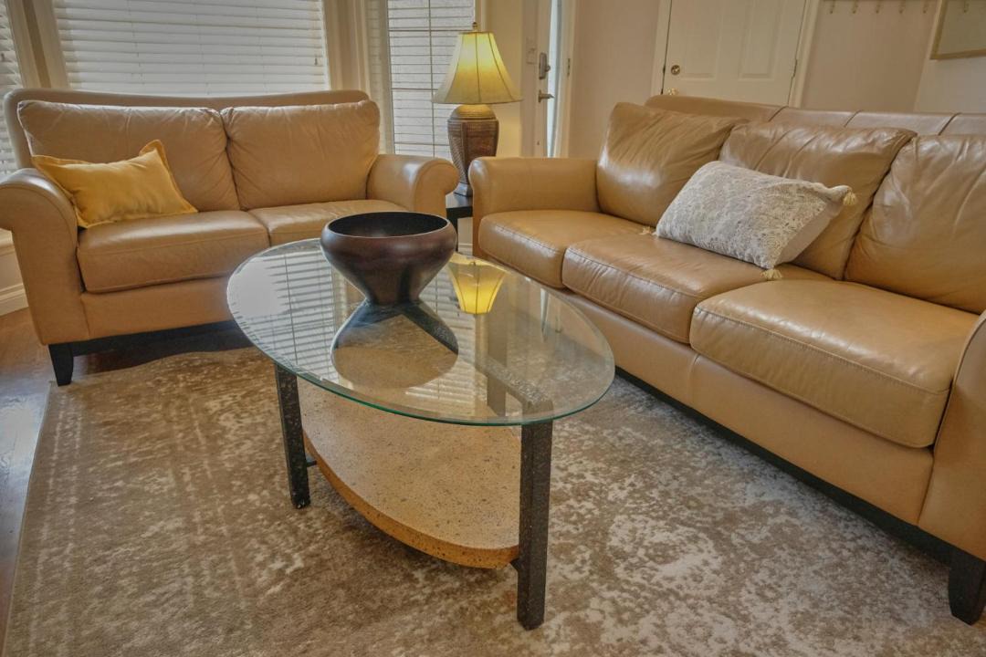 Photo of Livingroom in Arbour Lake