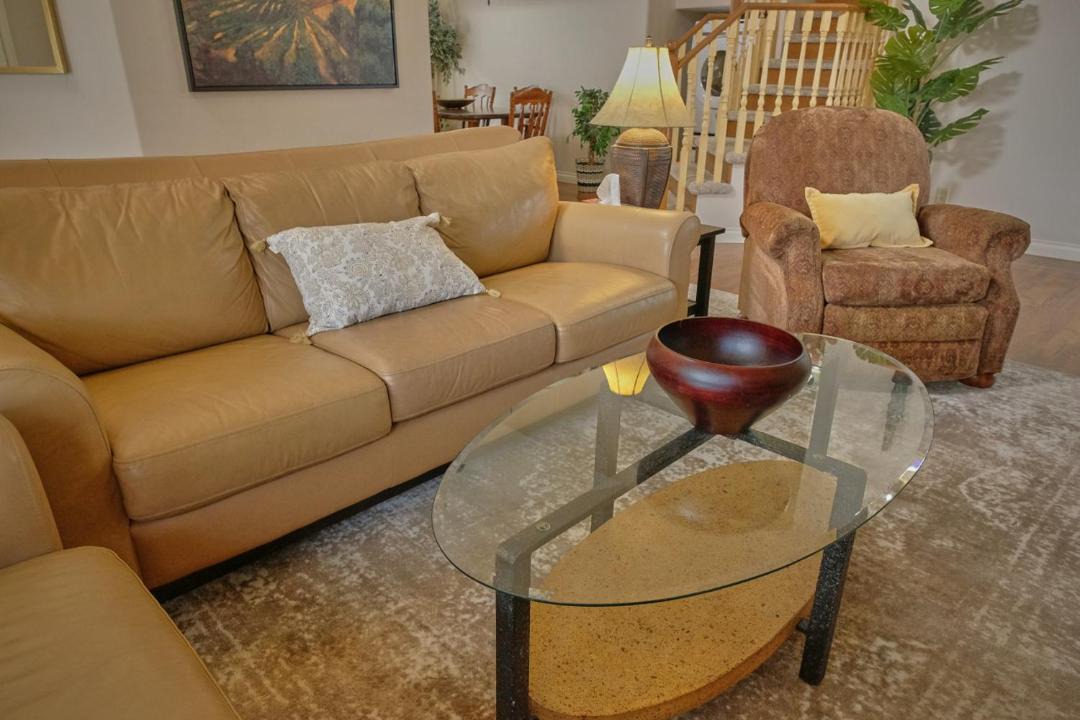 Photo of Livingroom in Arbour Lake
