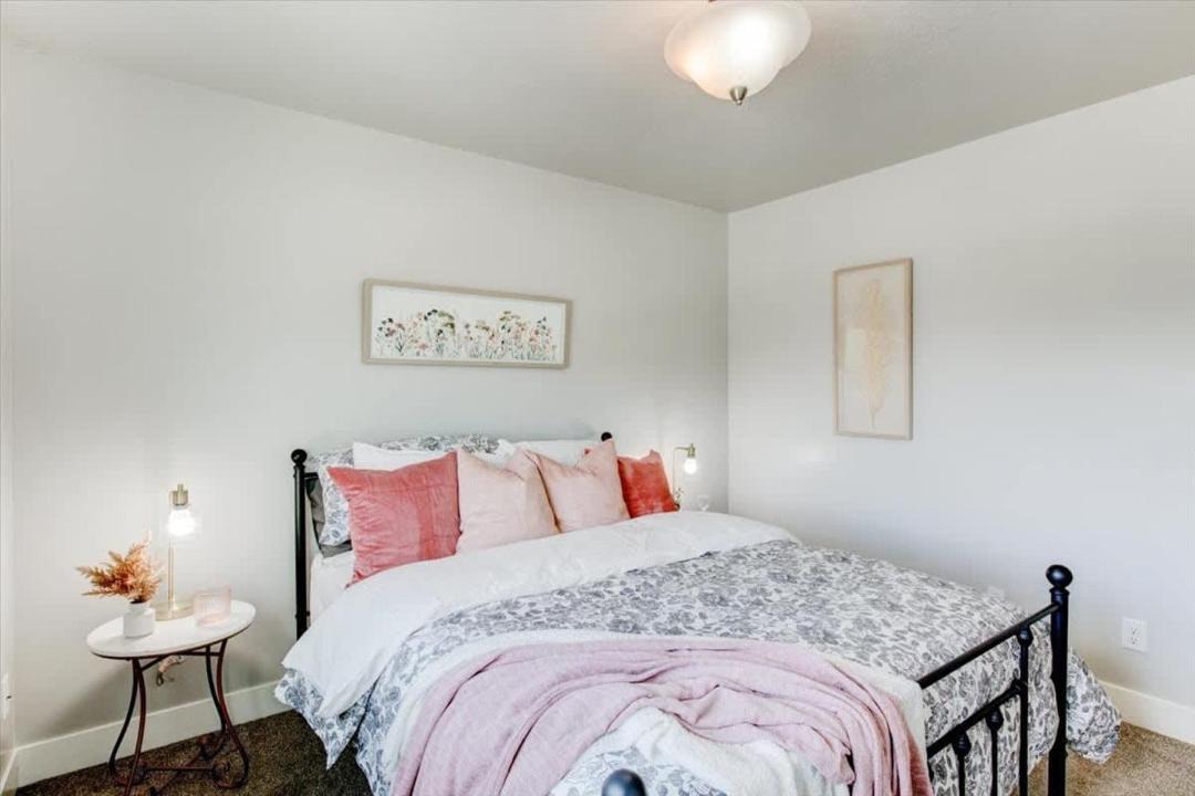 Photo of Bedroom in Sunset Heights