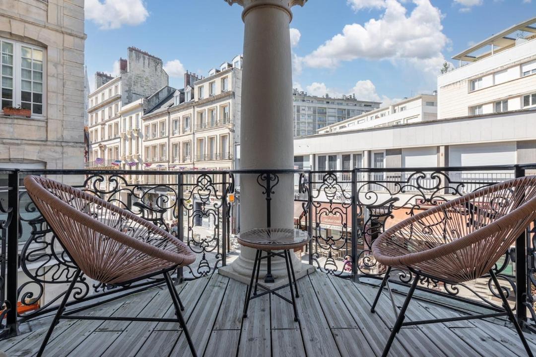 Photo of Patio Balcony in Quartier du chateau
