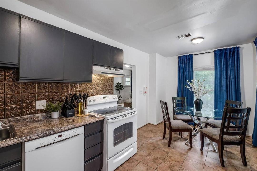 Photo of Kitchen in Ypsilanti