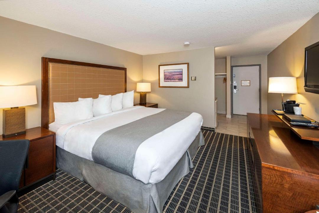 Photo of Bedroom in Medicine Hat