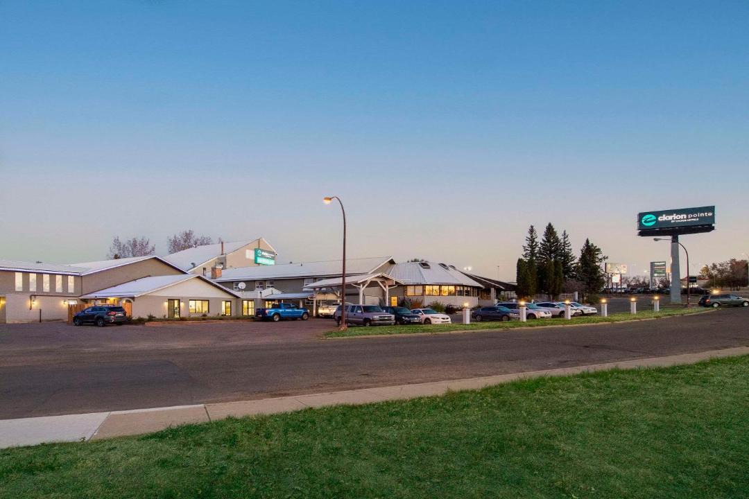 Photo of Buildings in Medicine Hat