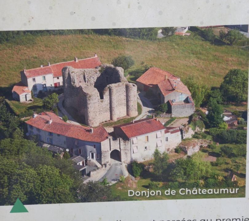 Photo of Buildings in Sevremont