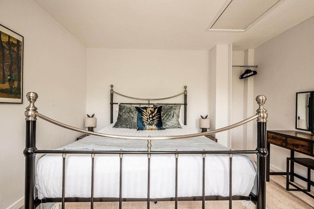 Photo of Bedroom in Topsham