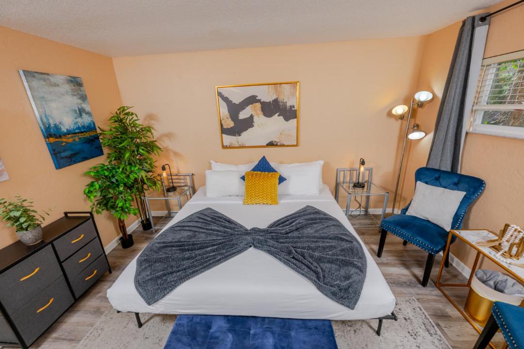 Photo of Bedroom in Arlington Park