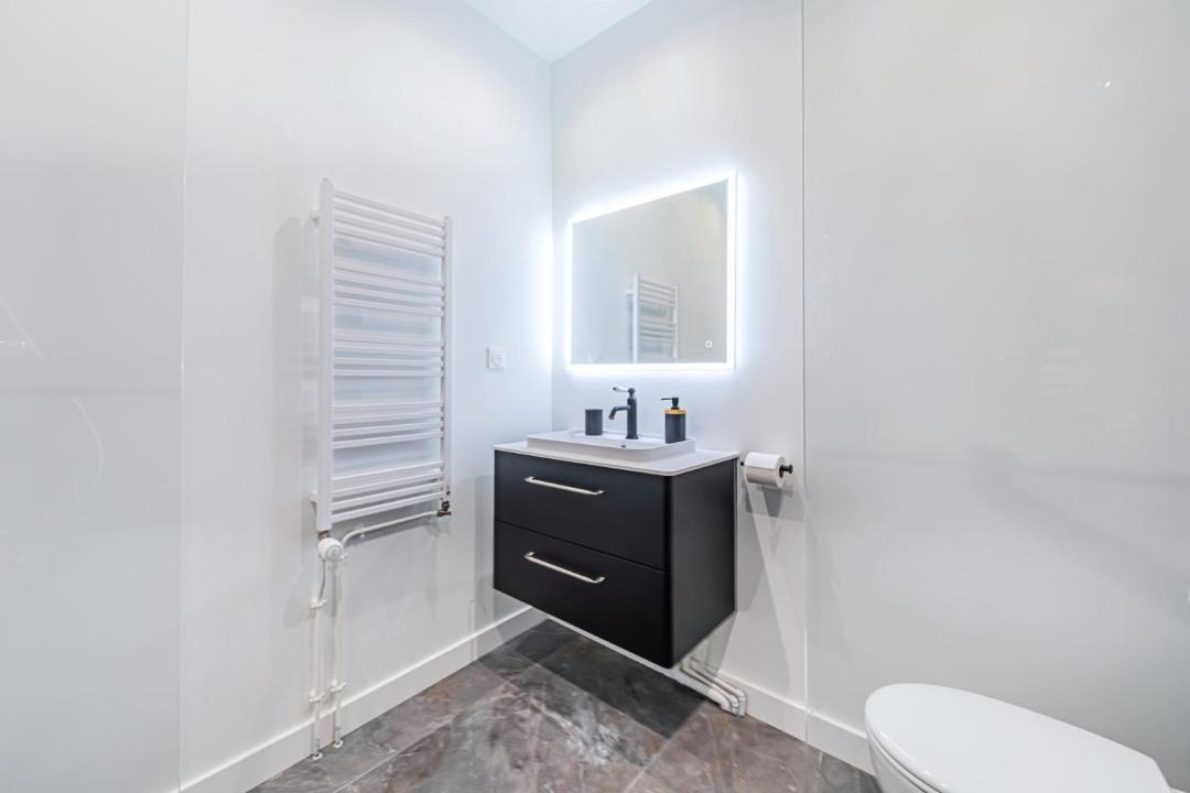 Photo of Bathroom in Saint-Cyr-l'Ecole