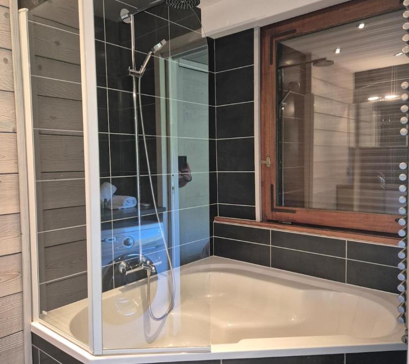 Photo of Bathroom in Tignes le Lac