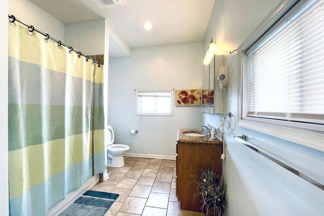 Photo of Bathroom in Passyunk Square