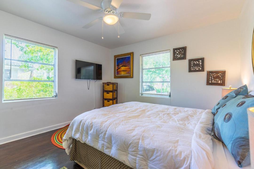 Photo of Bedroom in Indian Beach Sapphire Shores