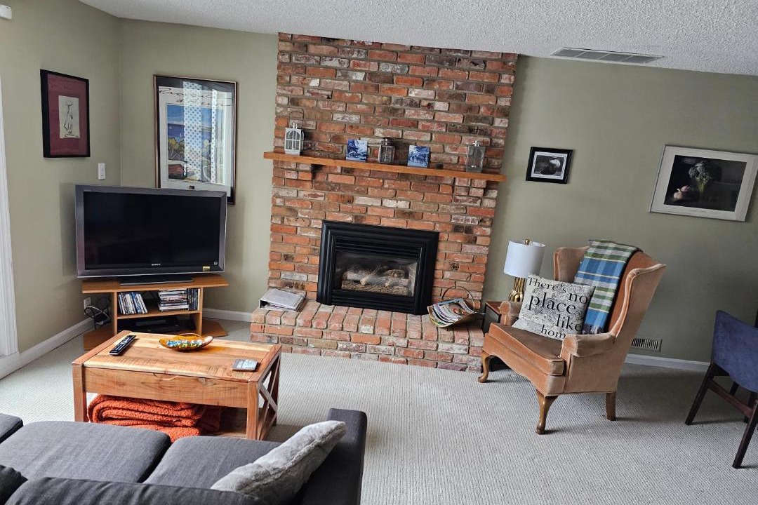 Photo of Livingroom in St. Albert