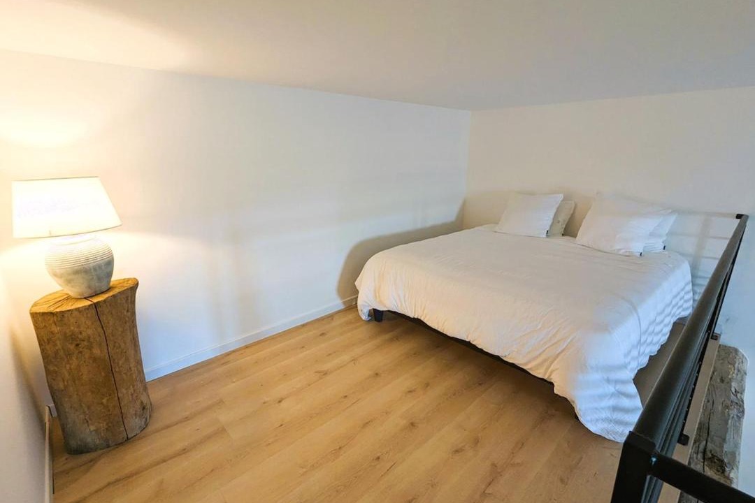 Photo of Bedroom in Marcy